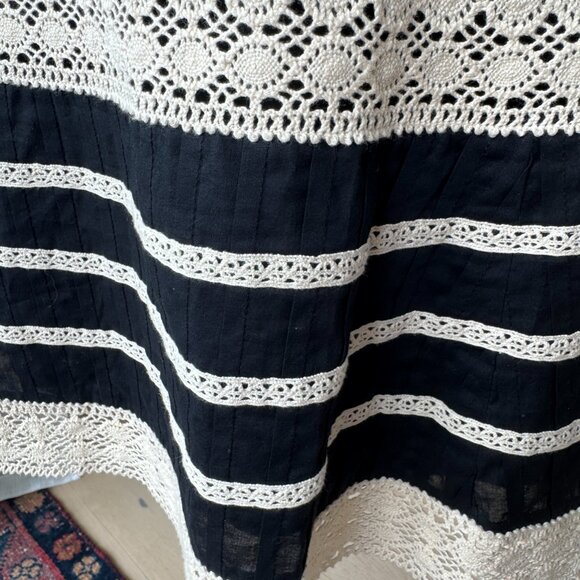 ANN TAYLOR Women’s Black Off-white Lace Peasant A Line Full Skirt sz 4 - Picture 7 of 13